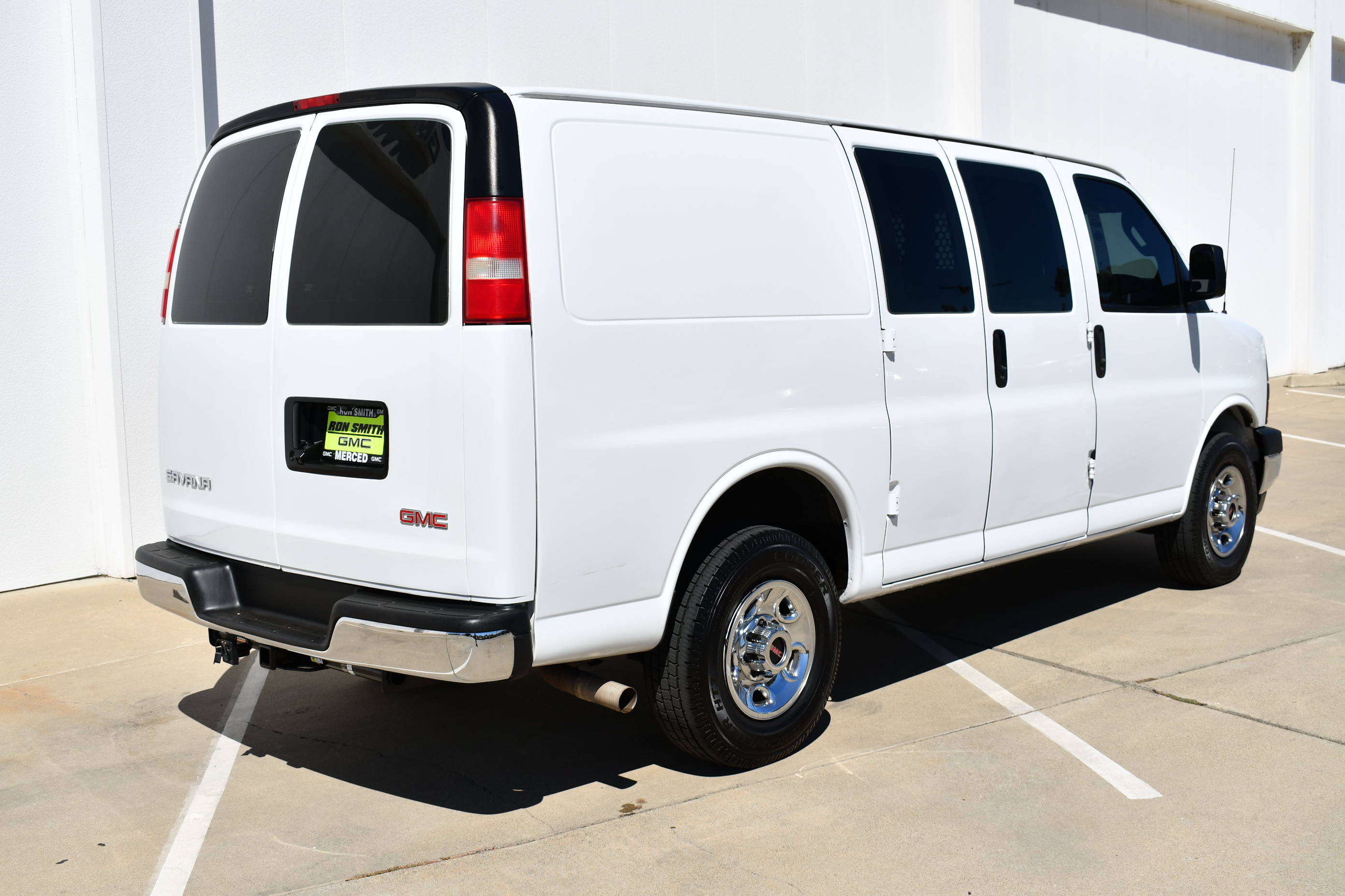 Used 2018 GMC Savana 2500 w/ Driver Convenience Package RWD image 6