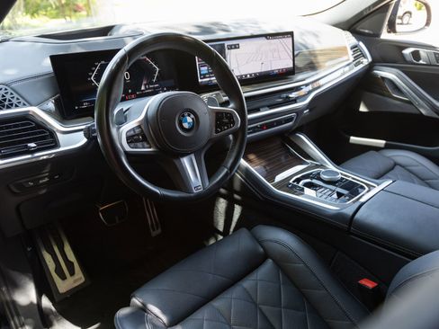 Used 2024 BMW X6 xDrive40i w/ Premium Package AWD/4WD image 4