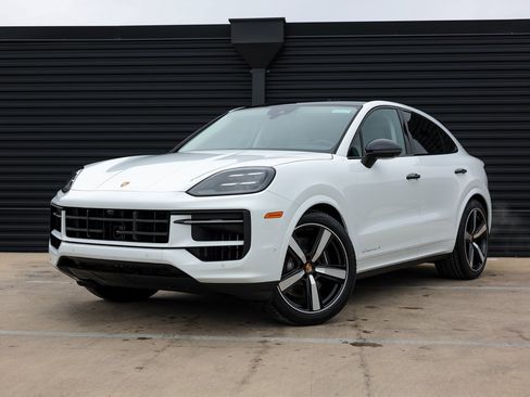 New 2026 Porsche Cayenne S image 1
