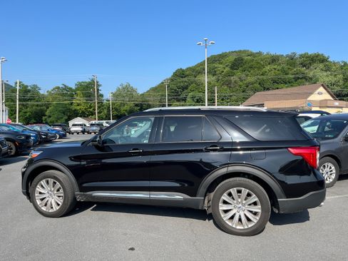 Used 2023 Ford Explorer Limited w/ Limited Technology Package AWD/4WD image 7