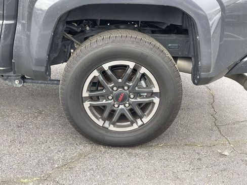 Used 2025 Toyota Tacoma TRD Sport RWD image 13
