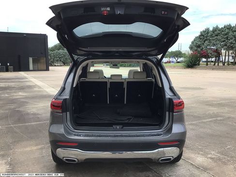 Used 2023 Mercedes-Benz GLB 250 image 12