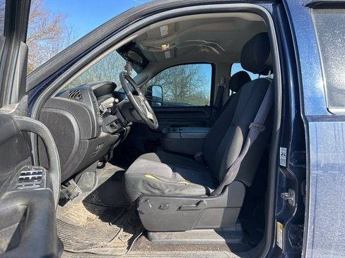 Used 2012 Chevrolet Silverado 2500 LT w/ Interior Plus Package image 8