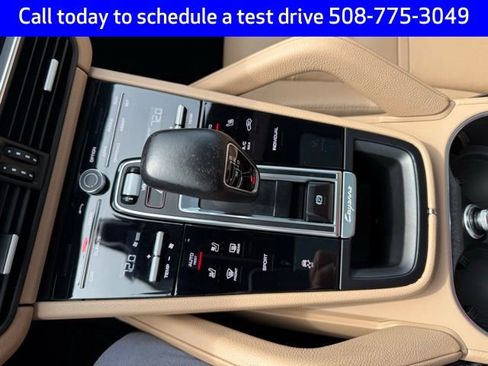 Used 2021 Porsche Cayenne image 24
