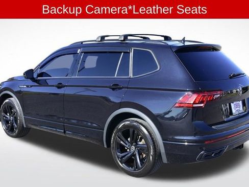 Used 2023 Volkswagen Tiguan SE R-Line image 3