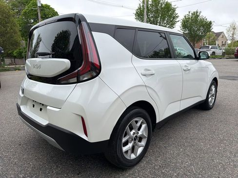 Certified 2023 Kia Soul S FWD image 6