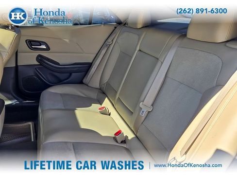 Used 2015 Chevrolet Malibu LT w/ Power Convenience Package image 11