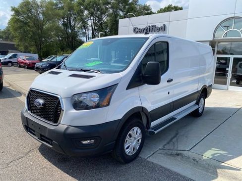Used 2025 Ford Transit 250 Low Roof w/ Exterior Upgrade Package RWD image 8