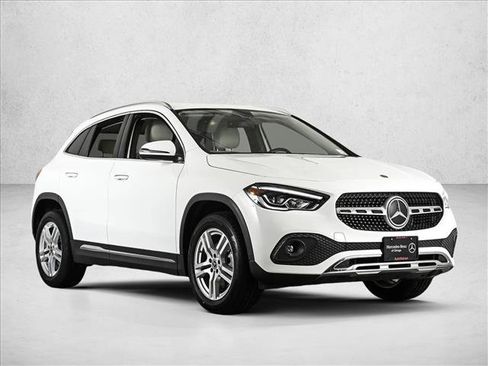Used 2023 Mercedes-Benz GLA 250 4MATIC image 3