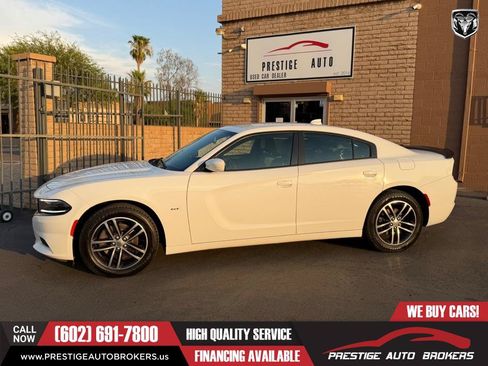 Used 2018 Dodge Charger GT AWD/4WD image 3
