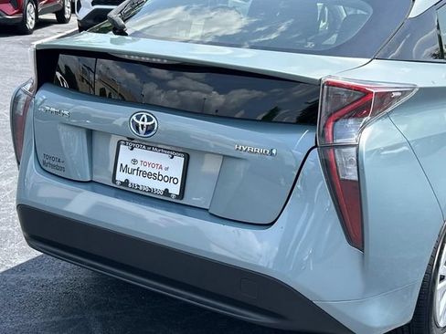 Used 2016 Toyota Prius Two FWD image 11