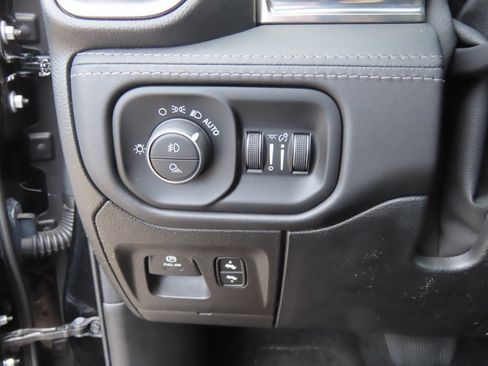 Used 2021 RAM 1500 Limited w/ Night Edition RWD image 26