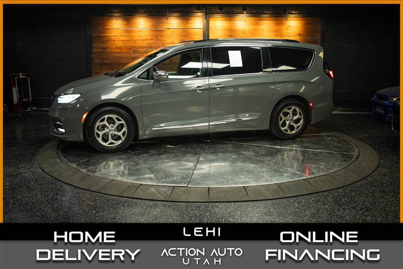 Used 2022 Chrysler Pacifica Limited FWD image 1