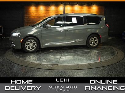 Used 2022 Chrysler Pacifica Limited