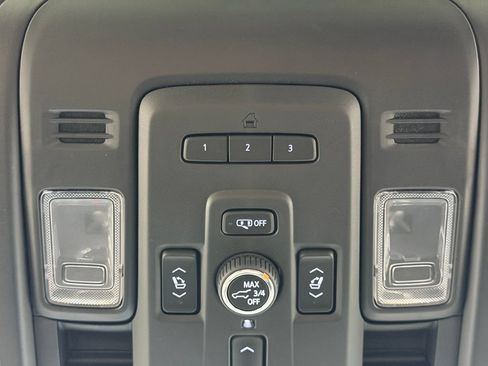 Used 2024 Chevrolet Tahoe High Country w/ Advanced Technology Package AWD/4WD image 70