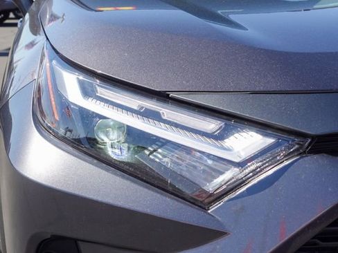 Certified 2022 Toyota RAV4 XLE Premium image 6