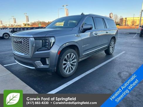 Used 2021 GMC Yukon XL Denali w/ Denali Premium Package image 8