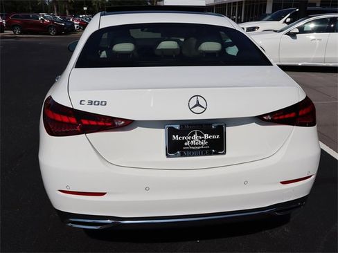 Used 2024 Mercedes-Benz C 300 Sedan image 3