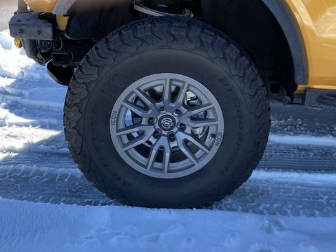 Used 2022 Ford Bronco Base image 5