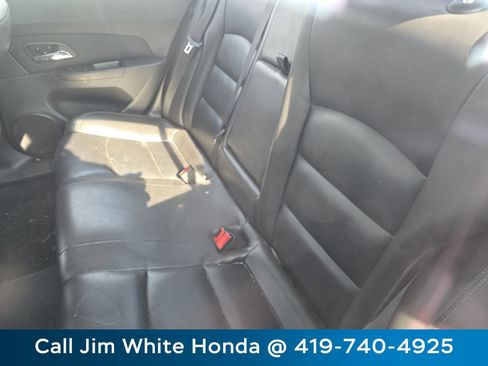 Used 2014 Chevrolet Cruze Diesel FWD image 18