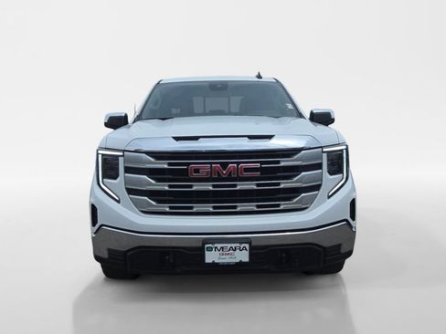 Used 2024 GMC Sierra 1500 SLE w/ Preferred Package AWD/4WD image 9