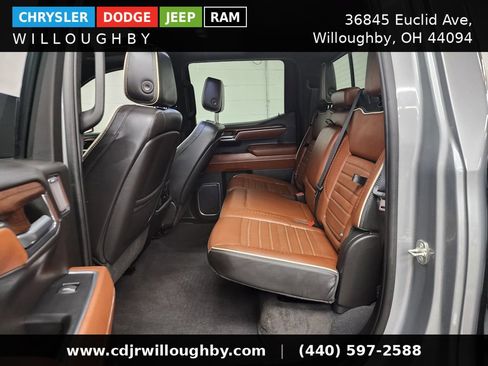 Used 2023 GMC Sierra 1500 Denali Ultimate AWD/4WD image 32