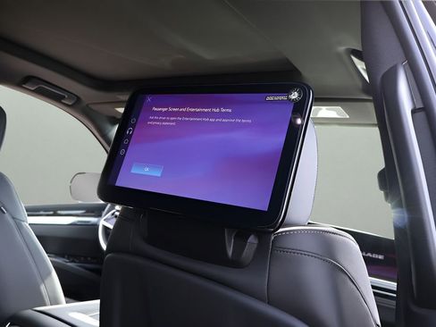 New 2026 Cadillac Escalade Luxury w/ Touring Package image 20