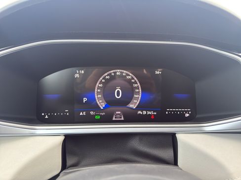 New 2026 Volkswagen Taos SE FWD image 16