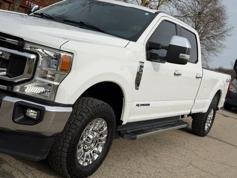 Used 2022 Ford F250 XLT w/ XLT Premium Package image 11