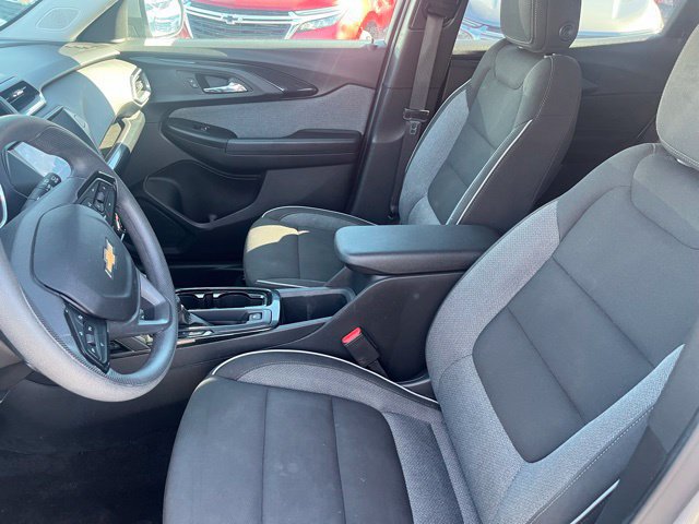 Used 2023 Chevrolet TrailBlazer LT AWD/4WD image 12