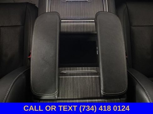 Used 2024 Jeep Wagoneer Series II AWD/4WD image 52