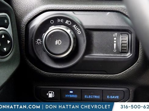 Used 2023 Jeep Wrangler Unlimited Sahara w/ Cold Weather Group AWD/4WD image 10