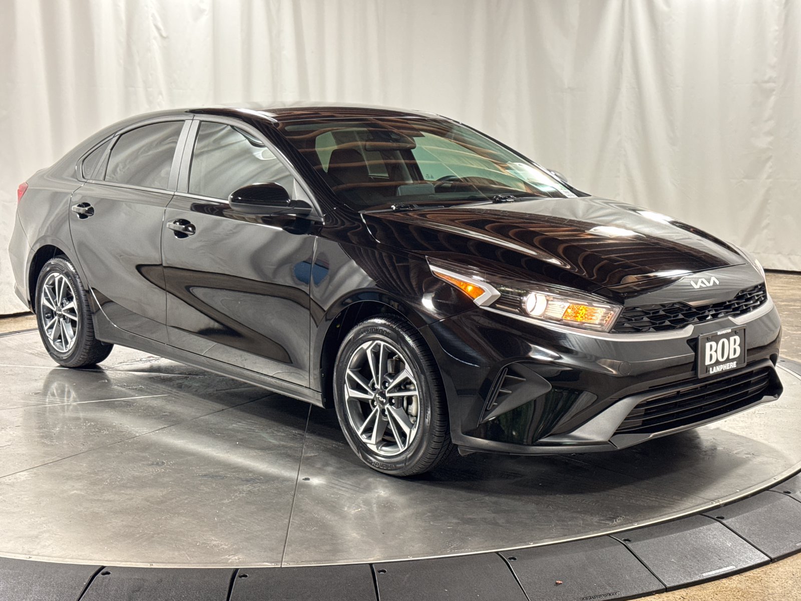 Certified 2024 Kia Forte LXS FWD image 7