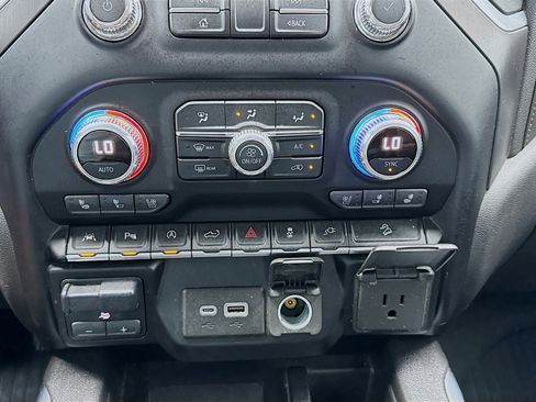 Used 2020 GMC Sierra 1500 AT4 w/ AT4 Premium Package AWD/4WD image 12