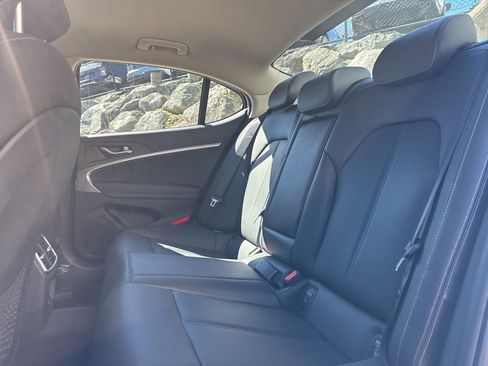 Used 2026 Genesis G70 2.5T image 21