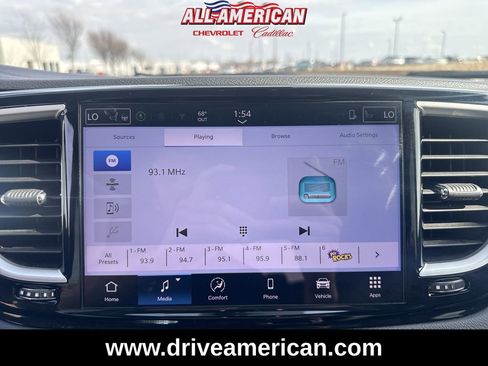 Used 2025 Chrysler Pacifica Select image 13