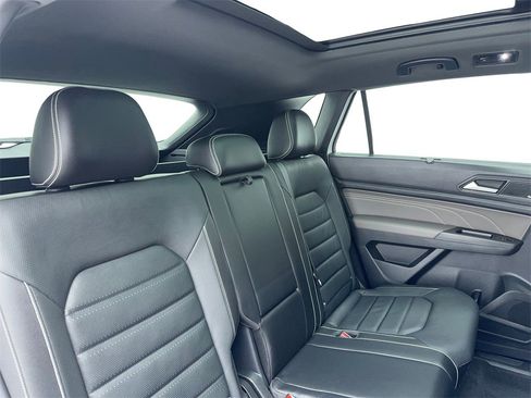 Used 2023 Volkswagen Atlas Cross Sport SEL Premium R-Line image 46
