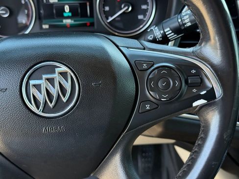 Used 2019 Buick Enclave Essence image 16