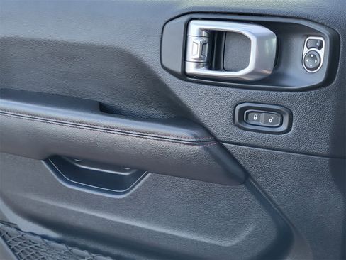 Used 2022 Jeep Wrangler Unlimited Rubicon w/ Xtreme Recon 35" Tire Package image 20