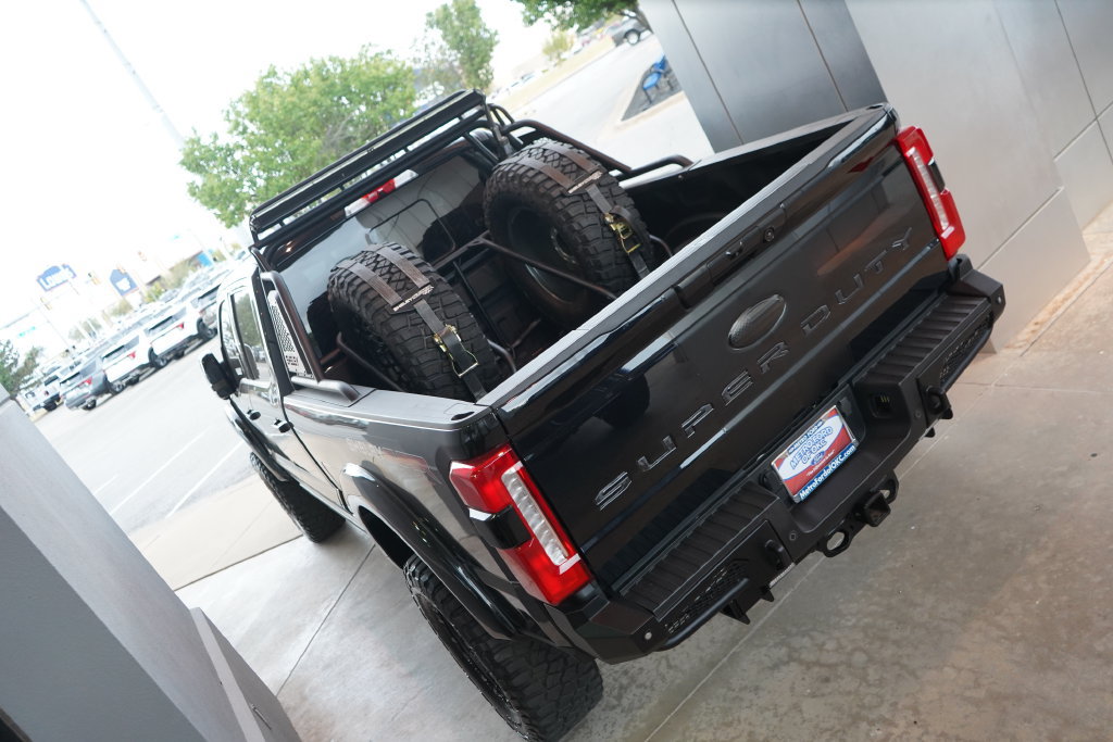 Used 2023 Ford F250 Lariat w/ Lariat Ultimate Package AWD/4WD image 13
