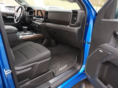 Used 2023 Chevrolet Silverado 1500 RST w/ Rally Edition AWD/4WD image 31