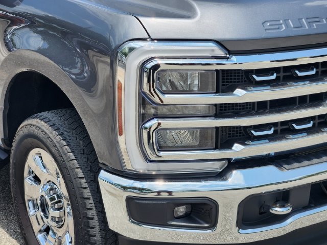 Used 2024 Ford F250 Lariat w/ Chrome Package AWD/4WD image 10