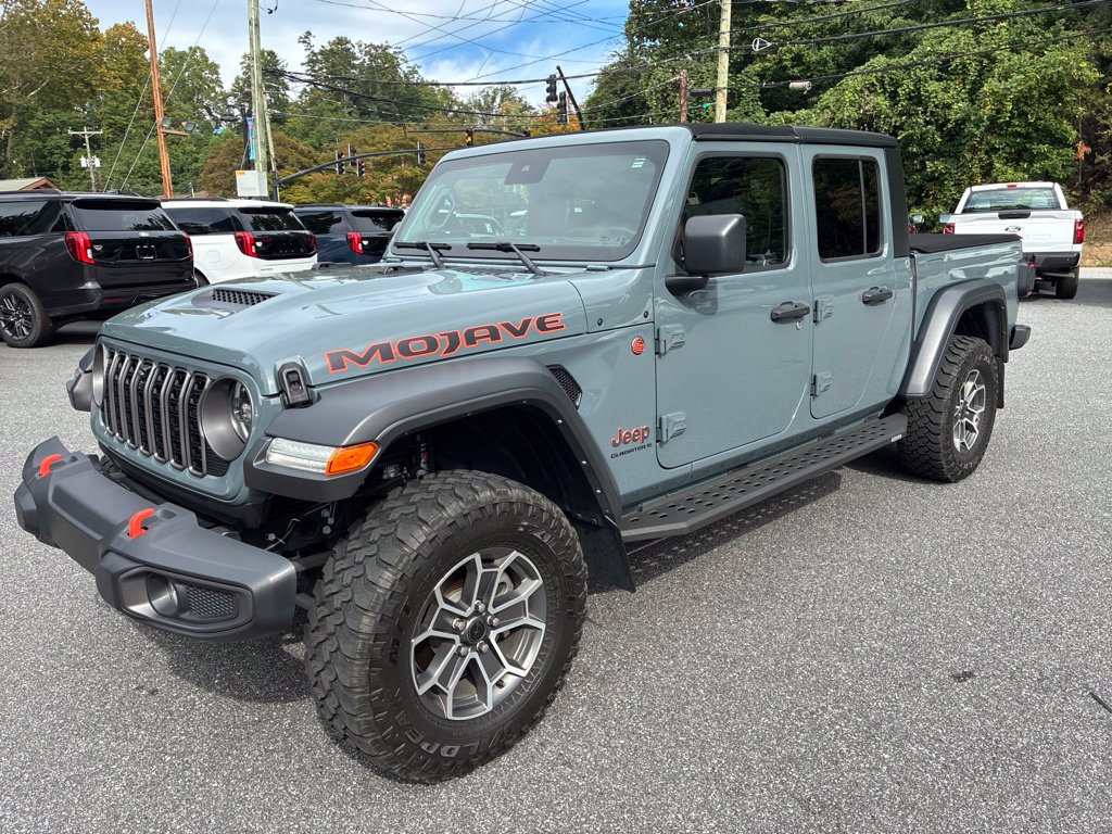 Used 2024 Jeep Gladiator Mojave w/ Technology Group AWD/4WD image 5
