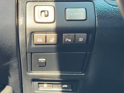 Used 2011 Lexus LS 460 L image 24