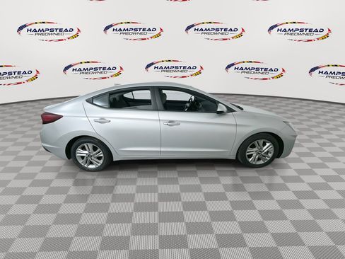 Used 2020 Hyundai Elantra Value Edition FWD image 9