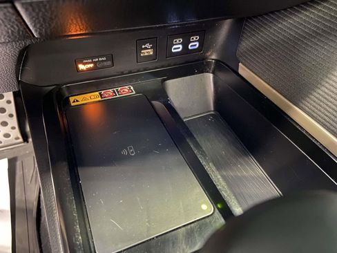 Used 2025 Toyota Camry SE w/ Multimedia Upgrade Package image 26