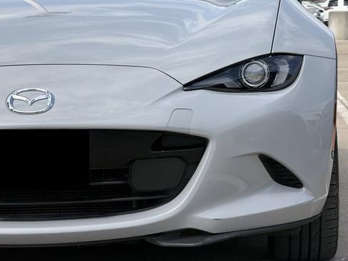 Used 2025 MAZDA MX-5 Miata RF Grand Touring RWD image 9