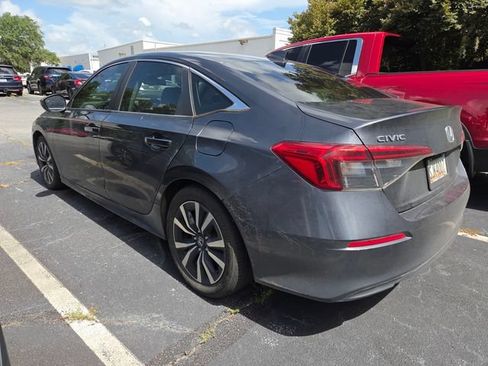 Used 2022 Honda Civic EX image 10