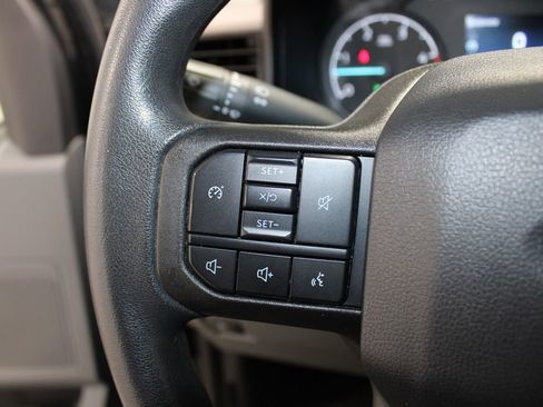 Used 2024 Ford F250 XLT image 45