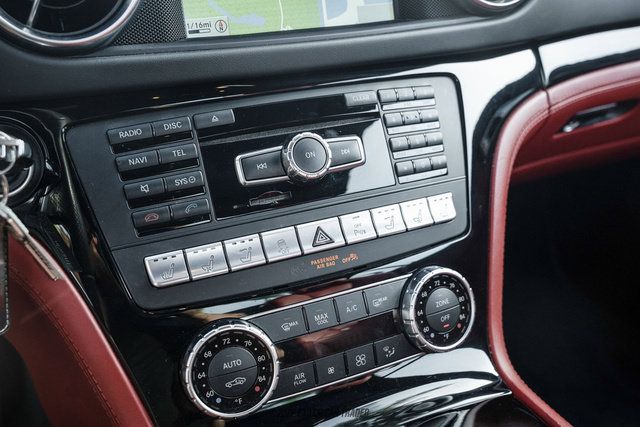 Used 2016 Mercedes-Benz SL 550 image 24